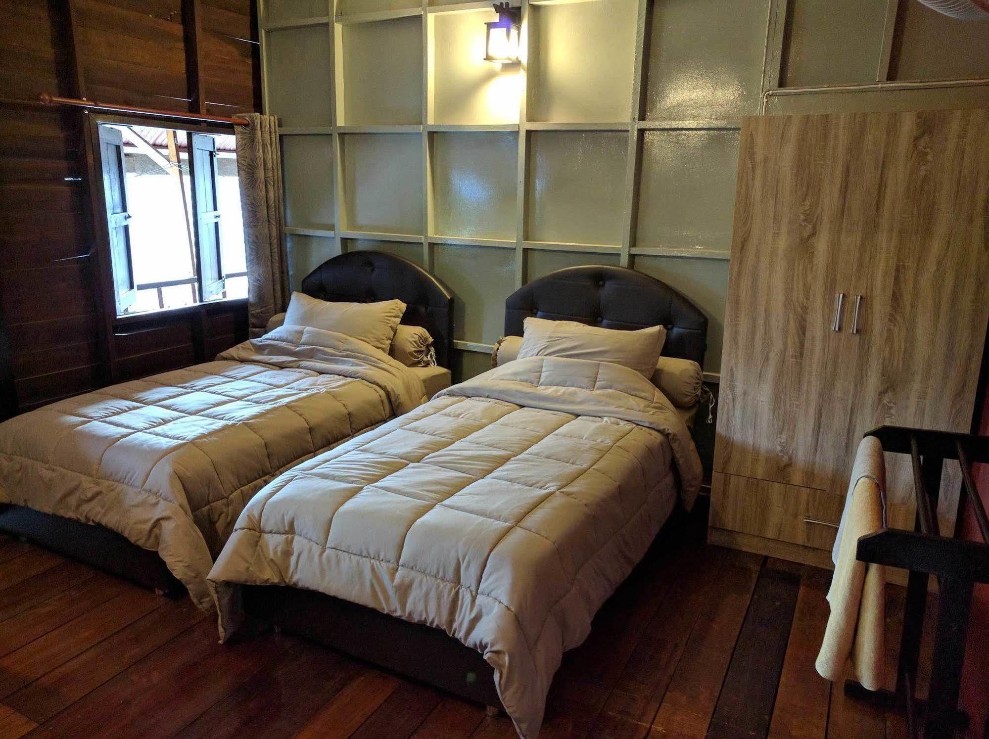Funky Box Hostel Чианг Кхонг Экстерьер фото